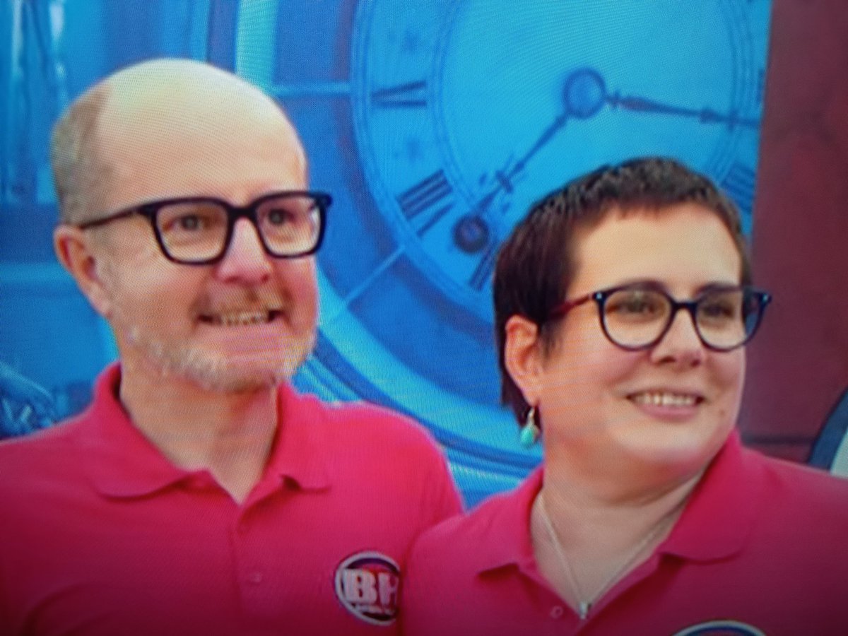 mac32bit's tweet photo. Gilbert and George have changed #bendit #bargainhunt https://t.co/vh71MSqNgv