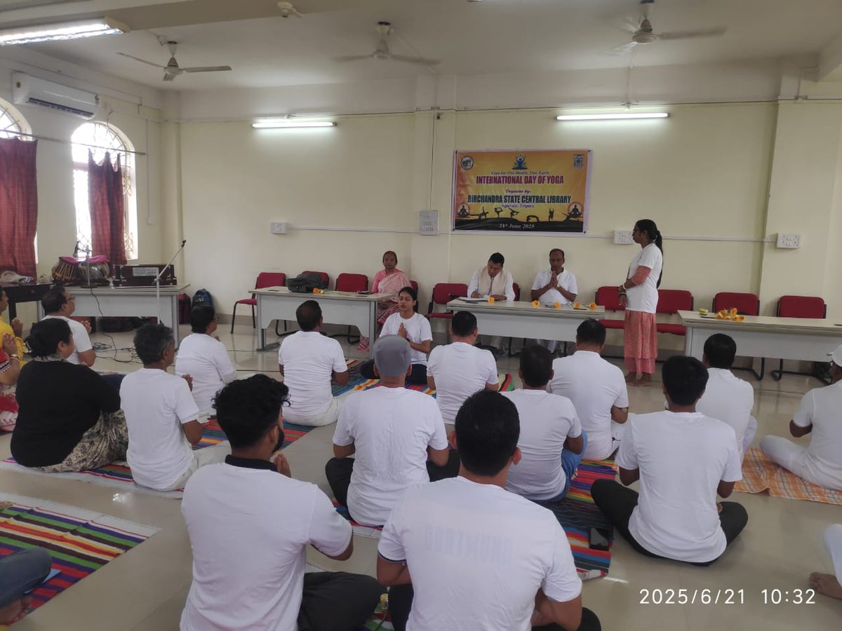 Raja Rammohun Roy Library Foundation (@rrrlfkolkata) on Twitter photo Birchandra State Central Library, Agartala, Tripura, a beneficiary of <a href="/RrrlfKolkata/">Raja Rammohun Roy Library Foundation</a> organized #InternationalDayofYoga2025 in its premises. Library staff, readers & local people participated the event & practiced Yoga for a healthy life. #YogaForOneEarthOneHealth #YogaInLibraries Birchandra State Central Library, Agartala, Tripura, a beneficiary of <a href="/RrrlfKolkata/">Raja Rammohun Roy Library Foundation</a> organized #InternationalDayofYoga2025 in its premises. Library staff, readers & local people participated the event & practiced Yoga for a healthy life. #YogaForOneEarthOneHealth #YogaInLibraries