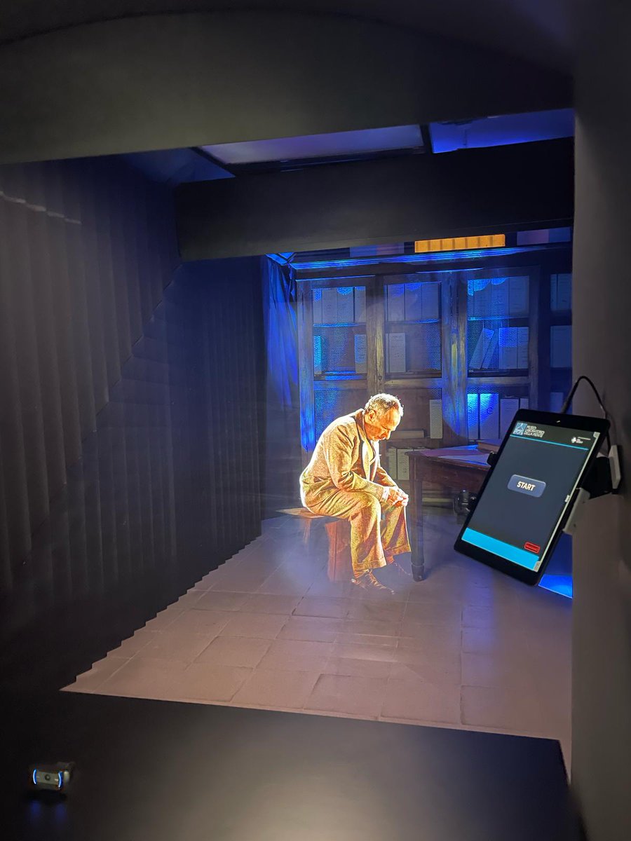 ASLRoma1's tweet photo. 📌 Presentata la nuova installazione del Museo Laboratorio della Mente 𝗩𝗼𝗰𝗶 𝗱𝗮𝗹𝗹'𝗮𝗿𝗰𝗵𝗶𝘃𝗶𝗼, un'esperienza che consentirà ai visitatori di consultare l'archivio  tramite un'intelligenza conversazionale. 
𝗣𝗿𝗲𝗻𝗼𝘁𝗮𝘇𝗶𝗼𝗻𝗶: prenotazionimuseo@aslroma1.it https://t.co/Y8DclOebcf