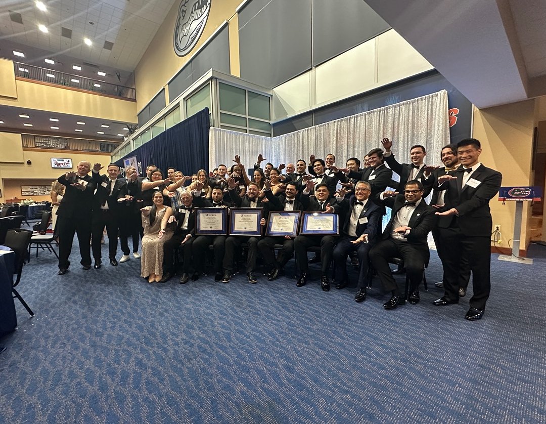 UF_Urology's tweet image. We're beyond proud of our outgoing residents and fellow. We know that they're taking the Gator Nation with them wherever they go, and we're grateful for the dedication and expertise they've shared with us. Congratulations! 🐊🧡💙🐊