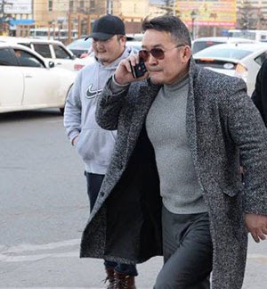 Женког, түүний нохдыг шалгаж хариуцлага хүлээлгэх нь хэдэн ч МЕГА төслөөс илүү ач холбогдолтой.