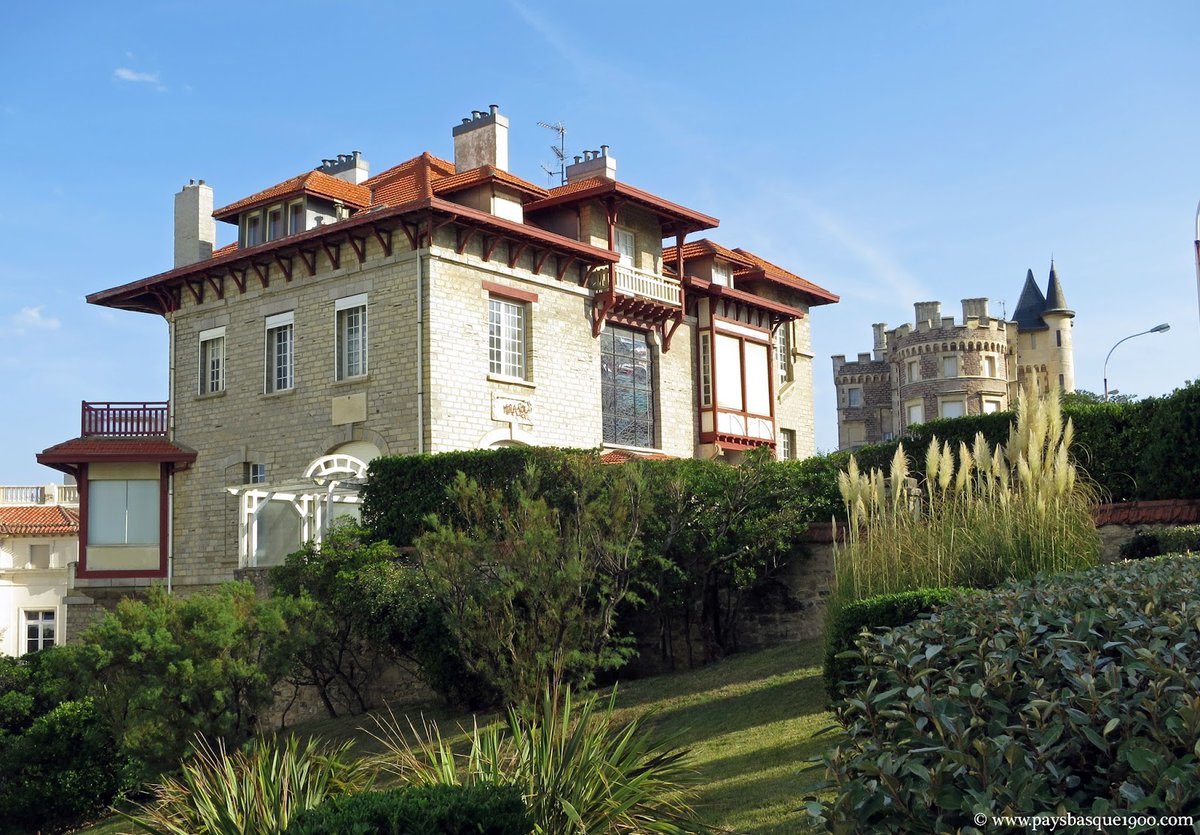 MuseeHistorique's tweet photo. 📢Il reste des places pour la #Visite #Guidée de #Biarritz par la #guide-#conférencière Isabelle de Marichalar « LE #CHARME ENCHANTEUR DES BELLES #DEMEURES »
🗓️SAMEDI 28 JUIN
☎️Réservez au : 05 59 24 86 28
@RadioBiarritz @VilleImperiale @Ville2Biarritz @DestinationBtz https://t.co/JLmcaLfgBa