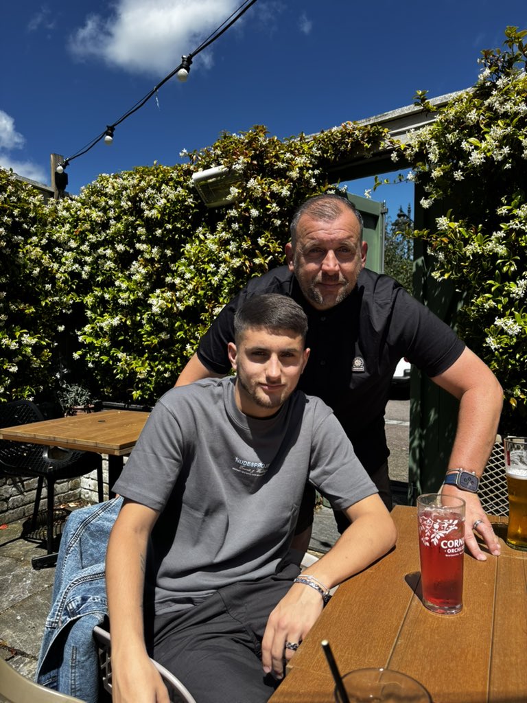 A huge happy 21st birthday to the boy and my best mate <a href="/AlfieHerd/">alfie herd</a> enjoy the day!