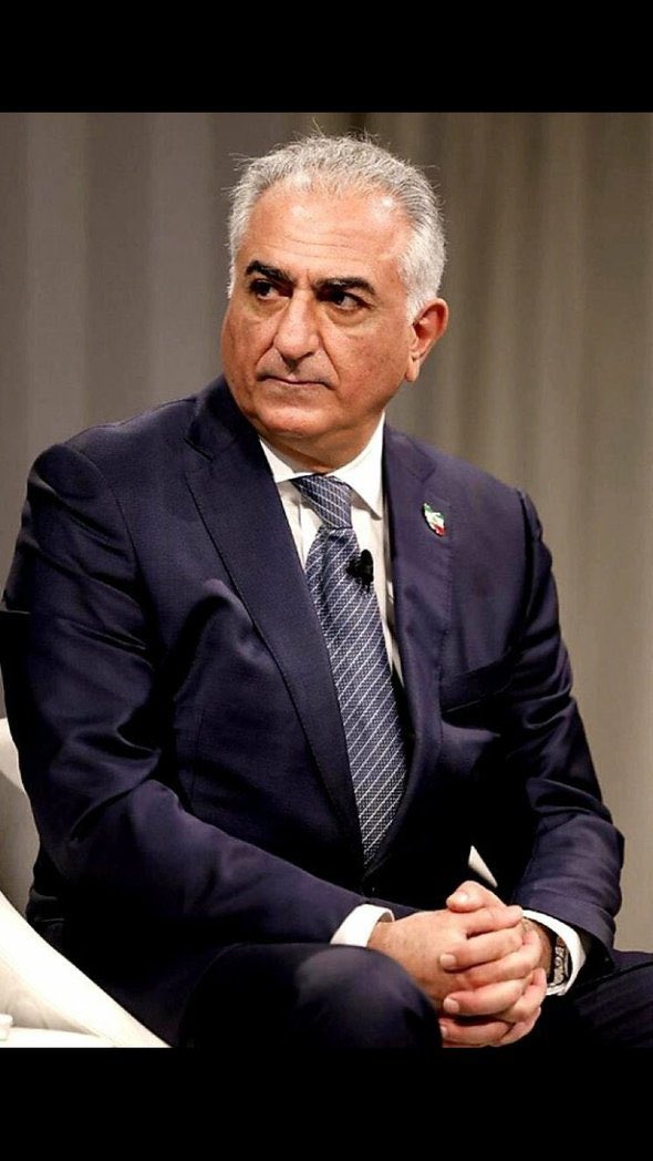 " الان زمان حمایت از شاهه"
#جاوید_شاه