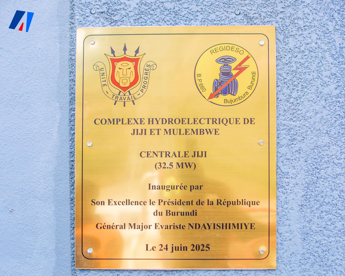 akezanet's tweet photo. 🔴ACTU-Énergie : Le groupement CMC-ORASCOM vient de remettre officiellement les clés de la centrale hydroélectrique de JIJI au gouvernement du Burundi, six ans après les travaux de construction
========================
C’est une grande info du jour, pour ce mardi 24 Juin 2025, au Burundi. Inauguration de la centrale hydroélectrique de JIJI ( 32,5MW), par le Président de la République @GeneralNeva . Une grande centrale ( jusqu’ici première au Burundi), construite en commune SONGA, de la province Bururi, par le @cmc_orascom  .

L’inauguration de cette centrale fait de 2025, une année de transformation pour le secteur énergétique burundais car ça marque une étape importante dans la trajectoire du pays vers un développement durable et inclusif.

Etant sur terrain, @akezanet  confirme une ambiance remplie de joie et de fierté  pour tous ceux qui ont travaillé sur la construction de cette centrale, avec le cofinancement de la @Banquemondiale , l'@AfDB_Group , l'@UEauBurundi  et l'@EIB .

Ce projet vise à réduire le déficit actuel d'approvisionnement en électricité, diminuer la dépendance à une production d'énergie thermique coûteuse et polluante, et accroître le taux d'accès à l'électricité.

#lesbeautesdecheznous #akezanet #energie #infrastructure #Burundi