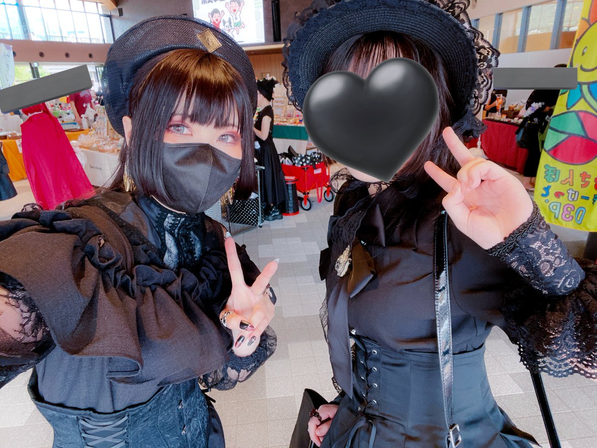 こんこんパークで(◝◜)
ずっとお会いしたかった黒井さんとෆ.*･ﾟ
コーデもご本人もめちゃめちゃ素敵だった🥺🖤