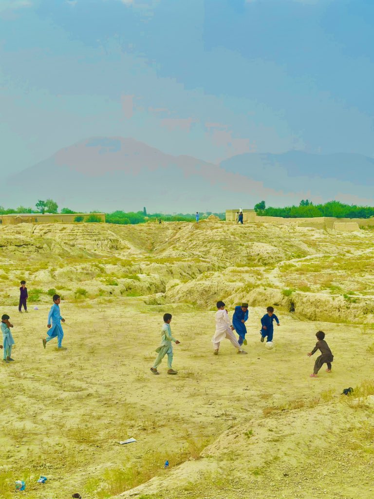 OwaisFCB10's tweet photo. Village Football. ❤️

#Viilage #Nature #NatureLovers #villagenaturiste #NatureBeauty https://t.co/oq0ncfsMjK