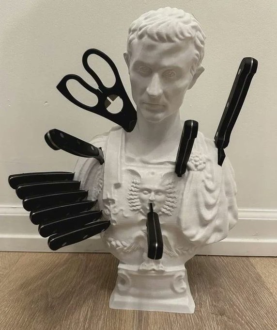 Rainmaker1973's tweet photo. Knife holder “Et tu Brute?!” https://t.co/fo0PSEnOFA