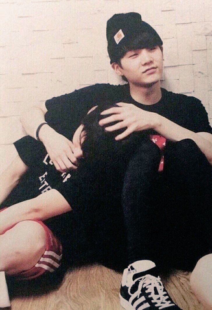 currently sobbing at this pic of jungkook sleeping on Yoongi's lap and him holding him gently