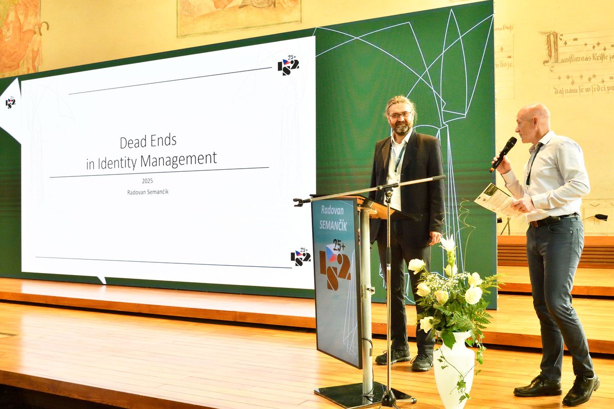 Evolveum tweet media