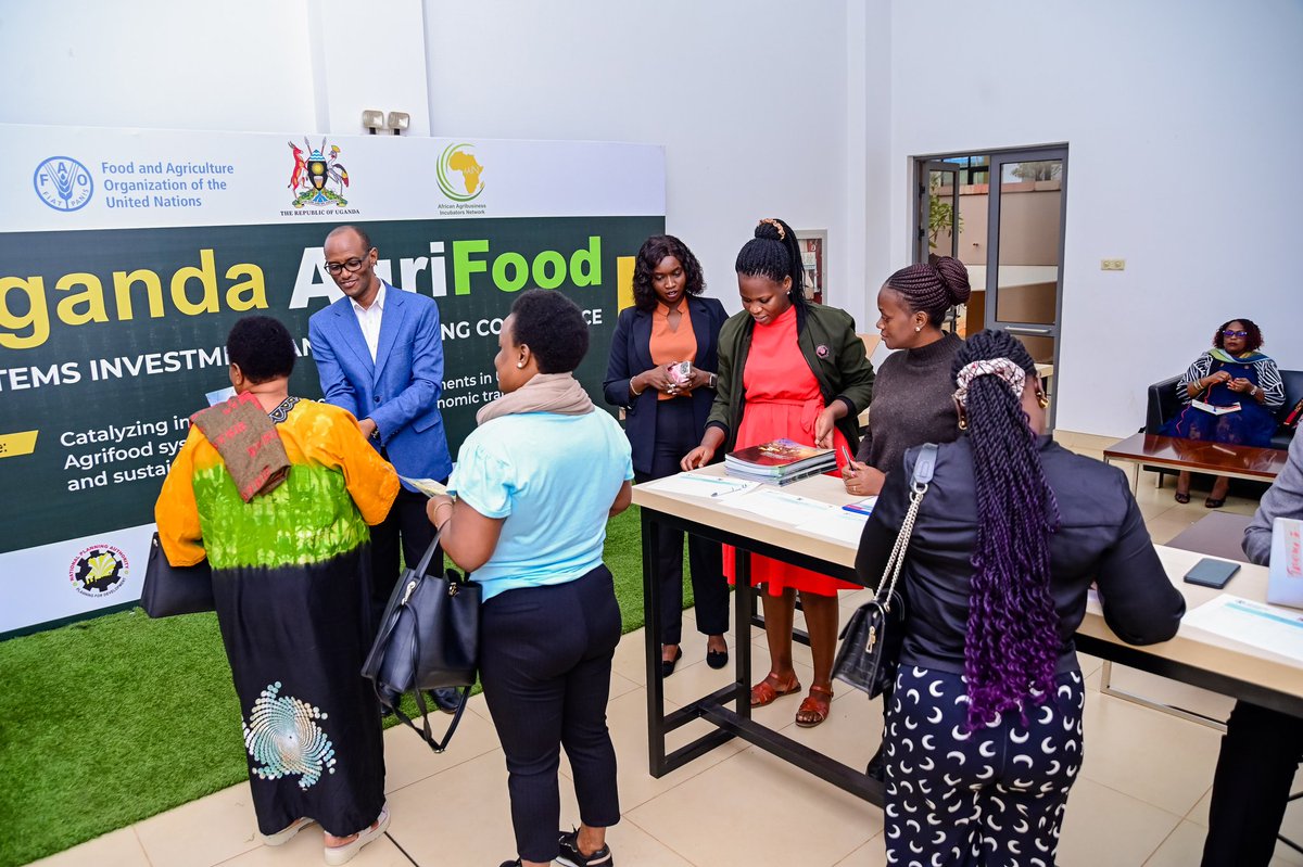 UNinUganda's tweet image. . @DrRwamiramaBK: Agri-food transformation is not a one-man show.
Govt, development partners &amp;amp; private sector must coordinate, innovate &amp;amp; invest to build inclusive, resilient systems that serve all Ugandans. @MAAIF_Uganda
#InvestInAgriFoodUG #NDPIII #Partnerships4Development