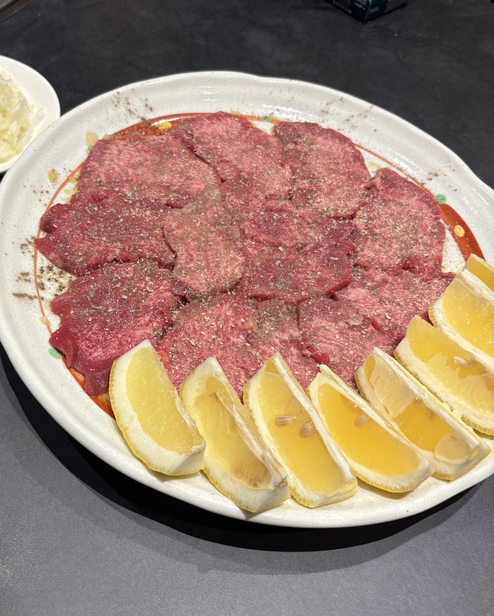 dbdm_ominmin's tweet image. 結膜炎のあとすぐ角膜炎になって目がやばい😂
角膜炎のがしんどすぎる🤦‍♀️
みんなも目ん玉大事にしてね
ってことで突然の飯テロ