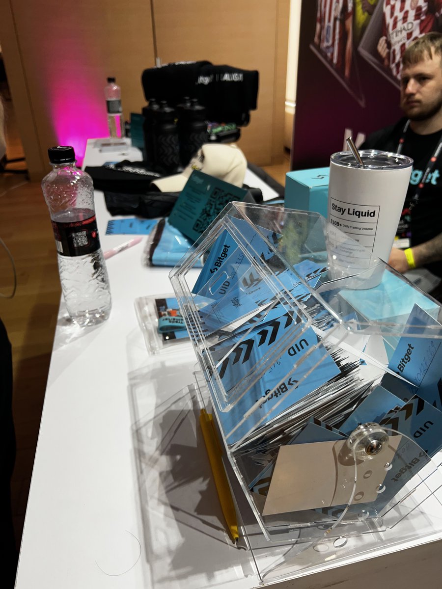 bitget's tweet photo. The Bitget booth at #Incrypted turned into a Web3 stampede! 🤯
Crowds swarmed in like our raffle was an airdrop—grabbing merch, flexing crypto trivia, and eyeing that poker set like it was the last BTC on Earth. ♠️
Caps flew, mugs vanished, someone even tried trading their plus-one for a keychain (respect) — and one lucky legend walked away ready to raise the stakes in style. 🃏
#EventwithBitget