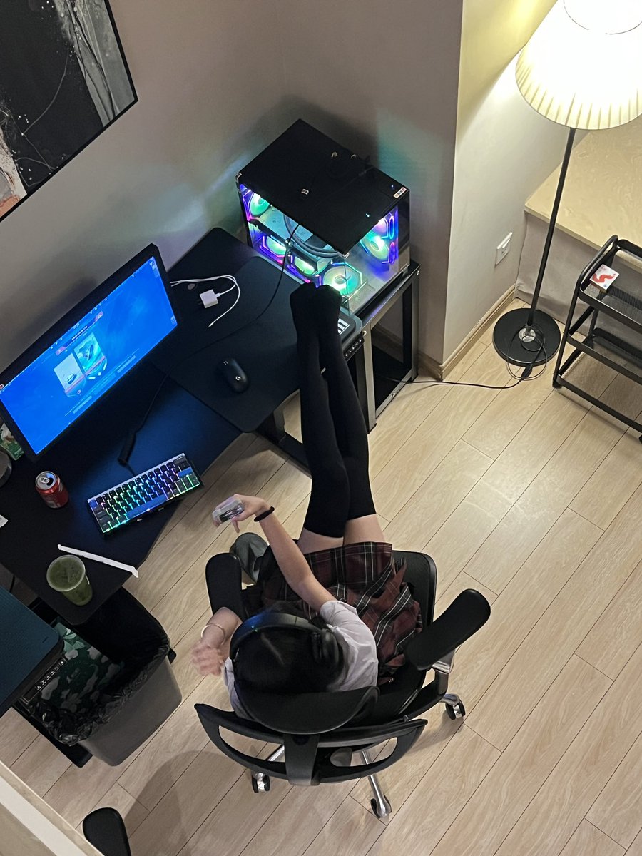 Babe tweet media
