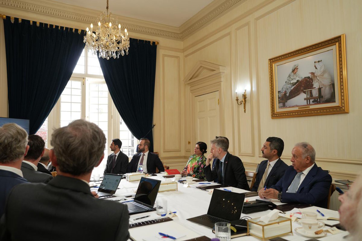 BahrainEmbUK's tweet image. Building on the newly signed second Strategic Investment Partnership (SIP 2) between #Bahrain 🇧🇭 and the #UK 🇬🇧, a Bahraini business delegation visited #Manchester, #Sheffield, and #Leeds to explore investment opportunities with leading banks and companies across various…