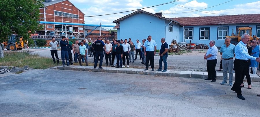 Müdürlüğümüz eğitmenlerince Kastamonu Şeker Fabrikası personellerine yönelik Afet Farkındalık Eğitimi verildi. Yangın söndürme ve tahliye tatbikatı yapıldı.

<a href="/AFADBaskanlik/">AFAD</a> 
<a href="/kastamonuvalilk/">Kastamonu Valiliği</a>