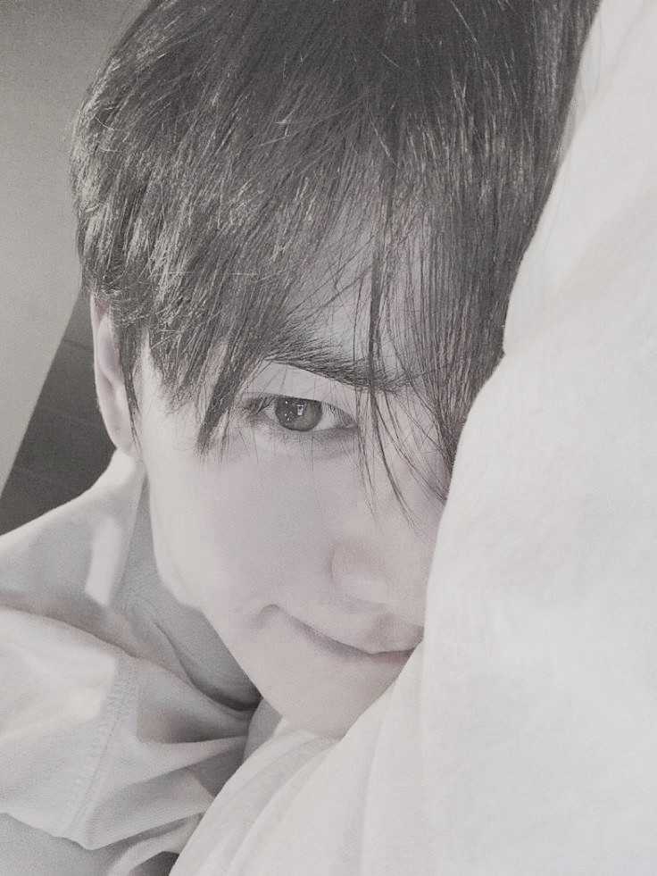 versebubu's tweet image. 💬;; estoy que me congelo del frío