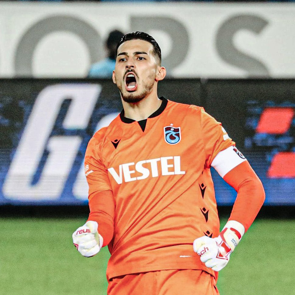 3 Adet Uğurcan Çakır Kaleci  Forması çekilişi için gereken şartlar:

1- <a href="/emretekiroglu/">Emre Tekiroğlu</a> hesabını takip etmek
2- Bu tweeti beğen ve RT et
3- Yoruma 1 Arkadaşını etiketle 

Çekiliş sonucu 05.07.2025 tarihinde saat 19:00 de açıklanacak.

Herkese bol şans. 🤞

Uğurcan Çakır İstanbul