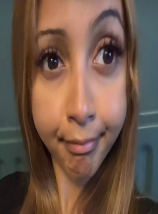 thequeensremix's tweet photo. sometimes i feel fake ana because my thoughts are disordered but i’m also very self aware about how disordered and unreasonable they are https://t.co/DoVM3JPBHT