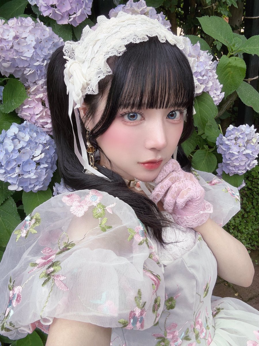 Shikiii_vvv's tweet photo. ツインテールは20歳まで♡ https://t.co/04DU8w63mC