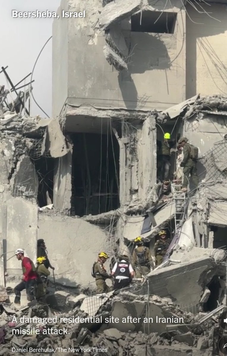 Subhash_LiveS's tweet photo. #Trump's #Truce
Litmus Test
#IranIraq involved in military strikes even after the #USPresident mediated a #ceasefire now. But #CeasefireViolation are occuring.
What's Next?
#USA Contemplates hitting both erring nations, for open defiance.
#IranIsraelConflict https://t.co/CiVeZXKpww