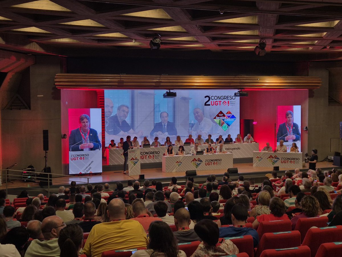 Esta mañana en el arranque del 2° Congreso Regional de <a href="/ugtspmadrid/">UGT Servicios Públicos Madrid</a> “Cambiando el PRESENTE, Construyendo FUTURO”.
350 delegadas y delegados debatirán y establecerán los objetivos que marcarán el rumbo de la Federación Madrileña de UGT Servicios Públicos durante los próximos