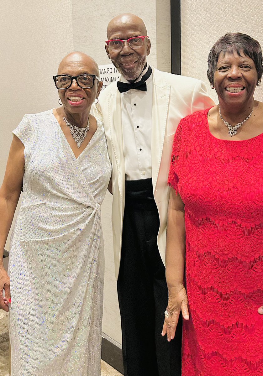 Richard Harris (@therichardh) on Twitter photo Sending my heartfelt congratulations to my twin sisters on their incredible 60th anniversary as graduates of #APSLJPriceHigh65. Your journey is truly inspiring! <a href="/apsupdate/">ATL Public Schools</a> <a href="/apssupt/">Dr. Bryan Johnson</a> <a href="/BOEAPS/">Atlanta Board of Education</a> <a href="/iamapsalumni/">Atlanta Public Schools Alumni Association</a> Sending my heartfelt congratulations to my twin sisters on their incredible 60th anniversary as graduates of #APSLJPriceHigh65. Your journey is truly inspiring! <a href="/apsupdate/">ATL Public Schools</a> <a href="/apssupt/">Dr. Bryan Johnson</a> <a href="/BOEAPS/">Atlanta Board of Education</a> <a href="/iamapsalumni/">Atlanta Public Schools Alumni Association</a>