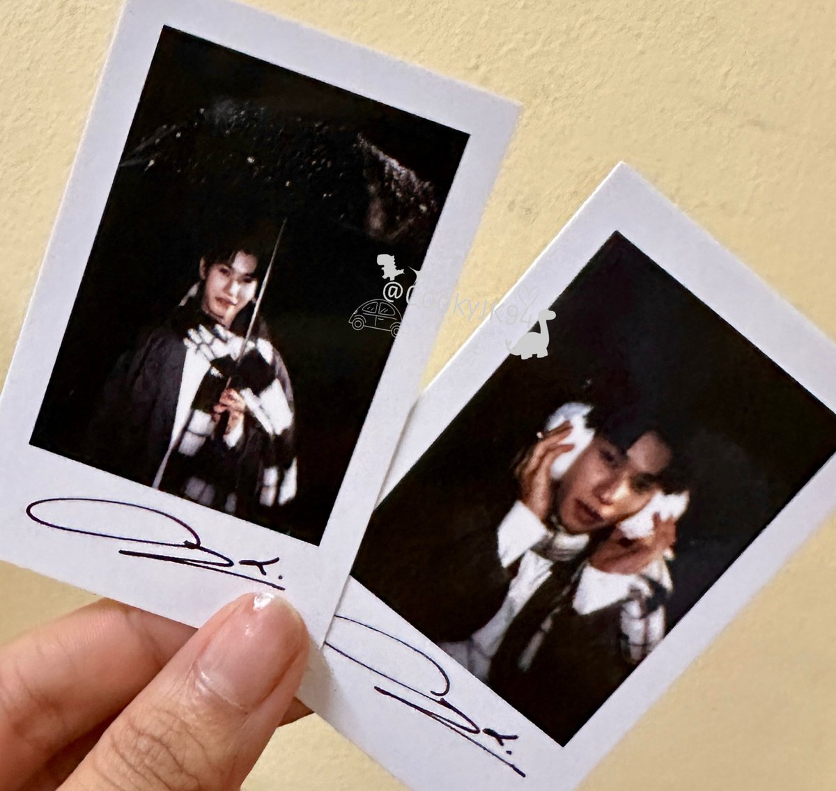 CookyJK94's tweet photo. เนื่องจากลงฟอร์มเองได้ลำดับคิวไม่เกิน20 😭

🎉 แจก โพลารอยด์ ออฟโรด 2 รางวัล
(สุ่มไปให้นะคะ)

สุ่มผู้โชคดีหลังจบงานวันที่26ค่ะ

📌กติไก่  รี โพสต์นี้อย่างเดียวเลยค่ะ

OFFROAD ALL FAKE
#OFFROAD_แสร้ง
#OFFROADNEWCHAPTER https://t.co/AH5CFDfZqt