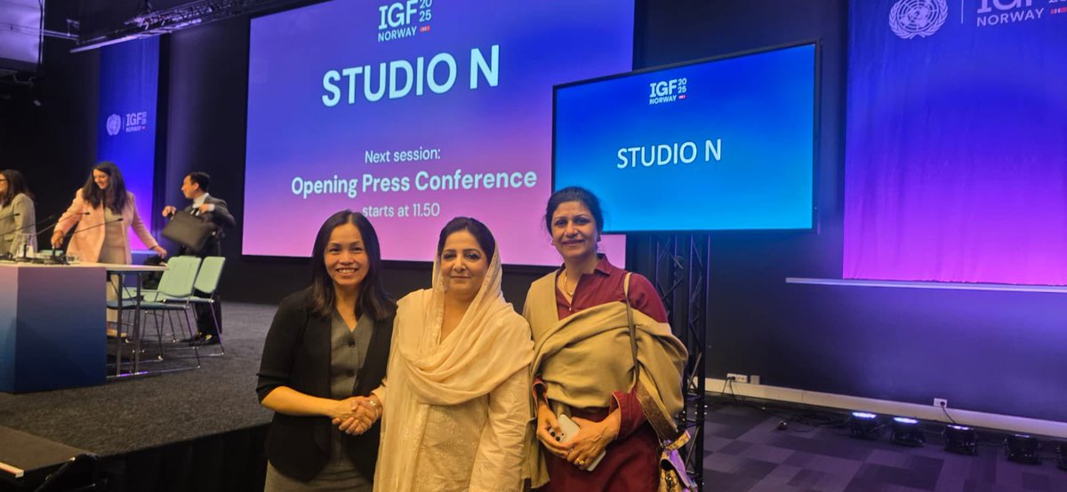 ꜱᴇɴᴀᴛᴇ ᴏꜰ ᴘᴀᴋɪꜱᴛᴀɴ 🇵🇰 (@senatepakistan) on Twitter photo On the sidelines of the Internet Governance Forum IGF, Senator Anusha Rahman held a bilateral meeting with Malaysia’s Deputy Minister for Communications, Teo Nie Ching at Norway 24 June 2025.<a href="/PakinNorway/">Pakistan Embassy Norway</a> <a href="/MYHCIslamabad/">High Commission of Malaysia, Islamabad</a> <a href="/MalaysiaMFA/">Wisma Putra</a> <a href="/ForeignOfficePk/">Ministry of Foreign Affairs - Pakistan</a> <a href="/intgovforum/">IGF - Internet Governance Forum</a> On the sidelines of the Internet Governance Forum IGF, Senator Anusha Rahman held a bilateral meeting with Malaysia’s Deputy Minister for Communications, Teo Nie Ching at Norway 24 June 2025.<a href="/PakinNorway/">Pakistan Embassy Norway</a> <a href="/MYHCIslamabad/">High Commission of Malaysia, Islamabad</a> <a href="/MalaysiaMFA/">Wisma Putra</a> <a href="/ForeignOfficePk/">Ministry of Foreign Affairs - Pakistan</a> <a href="/intgovforum/">IGF - Internet Governance Forum</a>