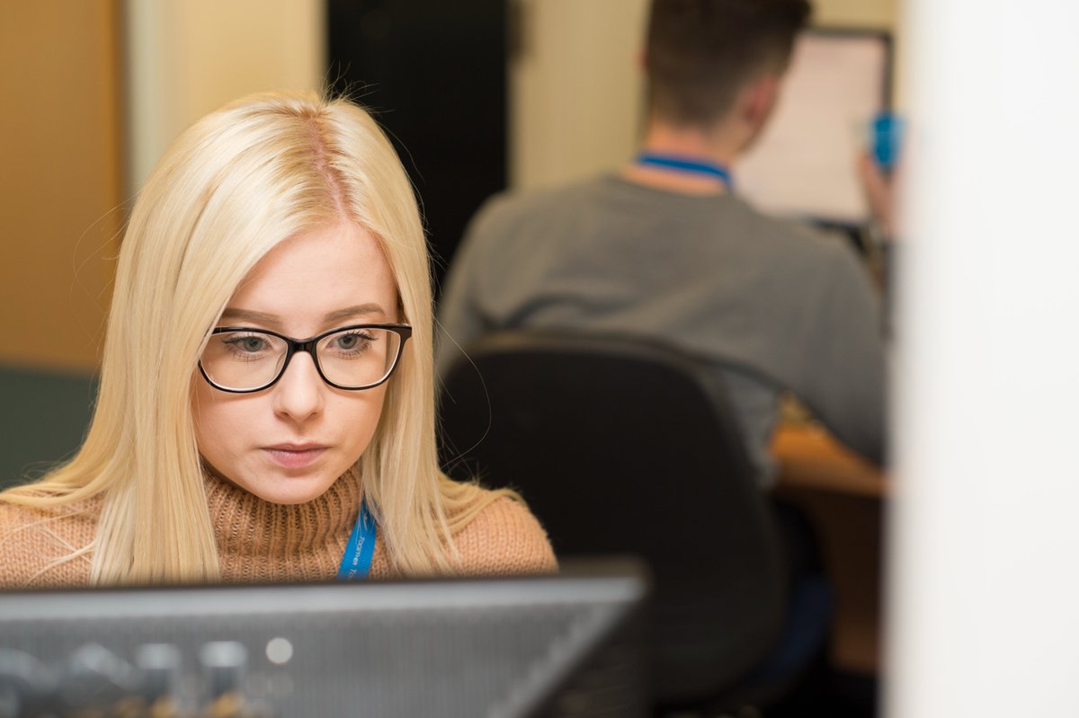 🫁 We’re hiring: Patient Contact Team Leader

📞 Lead our team delivering early lung cancer screening
✅ Oversee phone assessments &amp; bookings
✅ Support, train &amp; guide Patient Contact Assessors
🚗 Some travel required

🔗 Apply now: jobs.uhcw.nhs.uk/job/v7299156