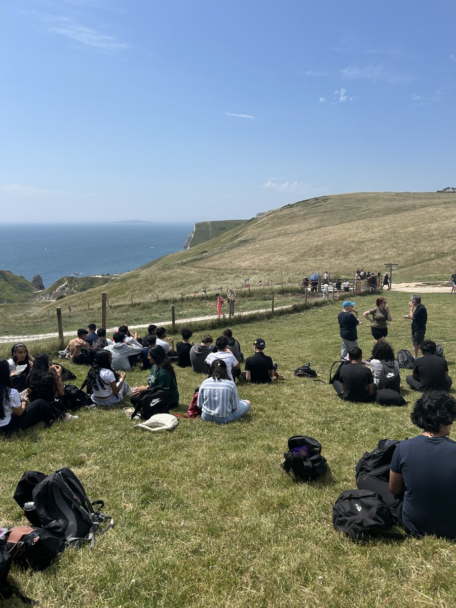 Our Year 10s have had a wonderful time on the geography field trip to Dorset! Fieldwork is such a vital part of geography education – hands-on learning at its best! 🌍📚 
#Geography 
#Fieldwork 
#Dorset
#ParkHigh