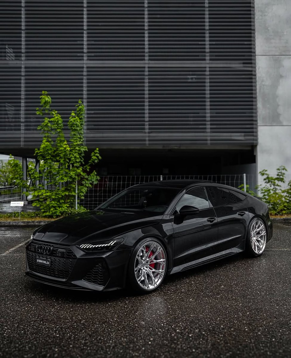 nocarcontext's tweet photo. Audi RS7 🖤🖤 https://t.co/MlCLJDvFCm
