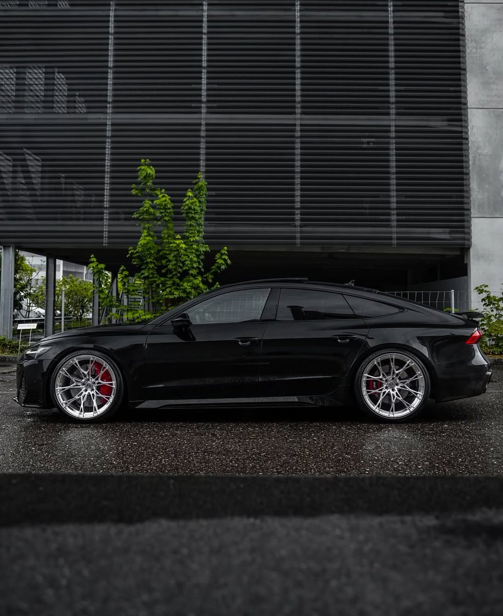 nocarcontext's tweet photo. Audi RS7 🖤🖤 https://t.co/MlCLJDvFCm