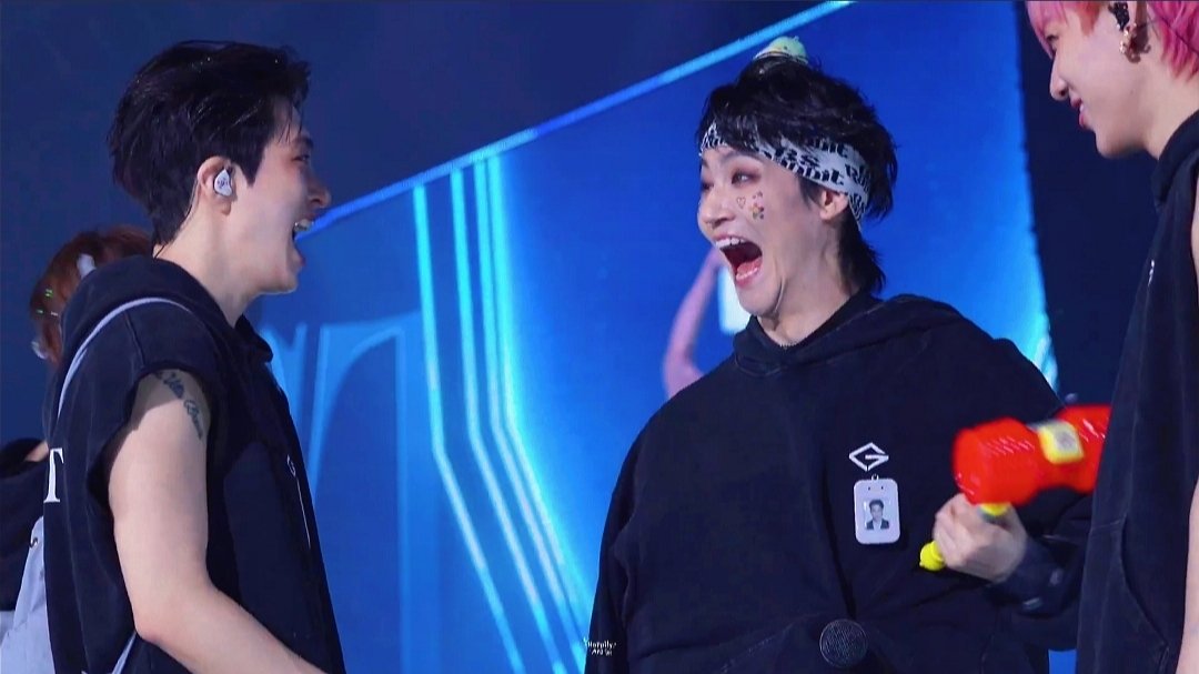 2jae_mom's tweet image. I miss my #2JAE 🫠
JUST LOOK AT THEM 😭🧡