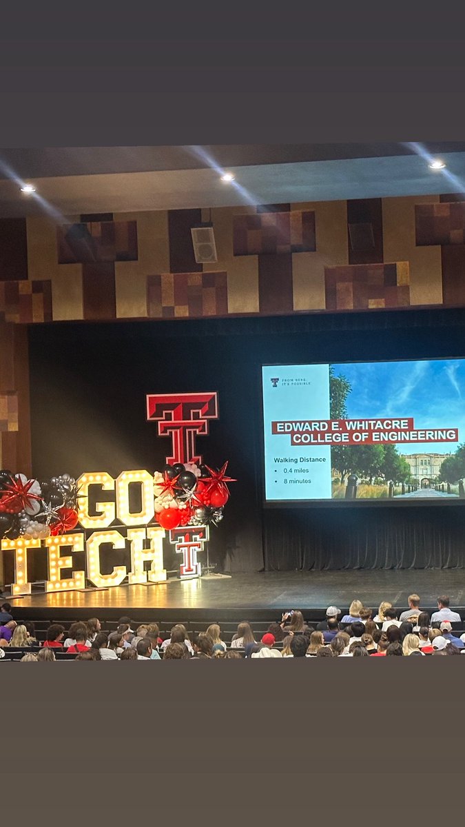 AngelynaConde's tweet photo. Orientation ✅ Excited for what’s ahead. Everything is starting to feel so real. Had to stop by to say hi to Coach Glasco can’t wait to get to work! Ready for this next chapter ❤️📚🥎 #CollegeBound #WreckEm #OrientationComplete https://t.co/BbY3yjJBeu