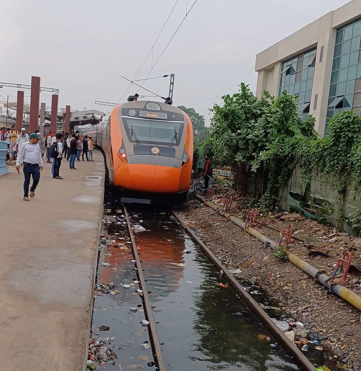 IndianGems_'s tweet photo. Ashwini Vaishnav Sir, Please make one reel Sir on this Location. https://t.co/udTStEQnBv