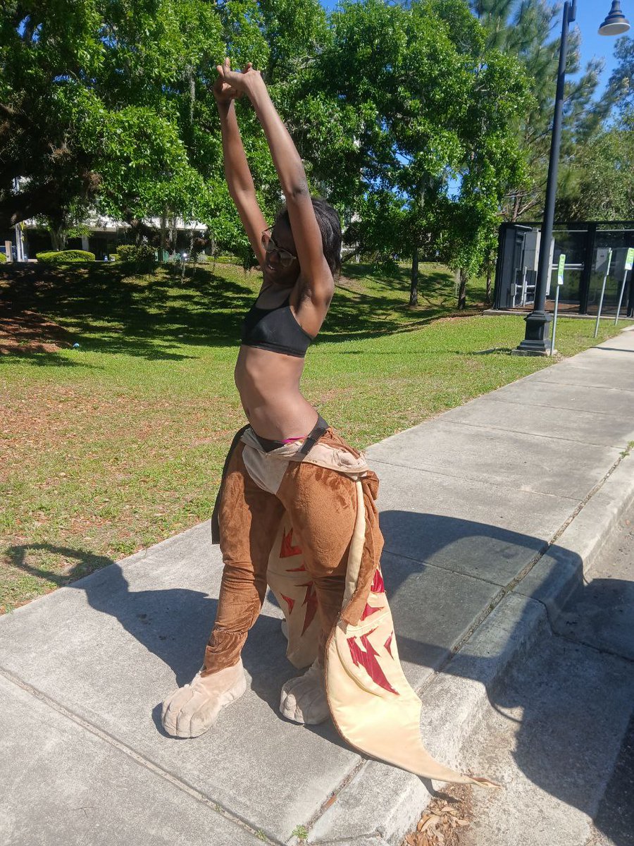 AT_Suits's tweet image. Post workout (fursuiting)