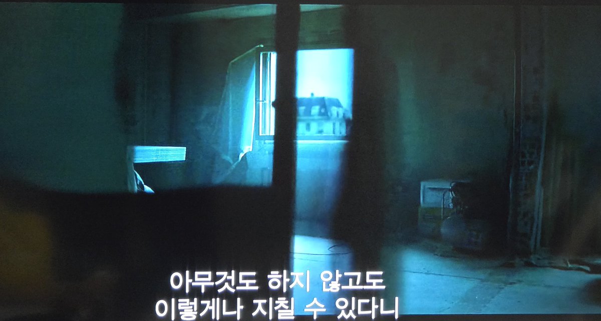 요즘 무드: 
(출처: 영화 <더 킬러> 중)