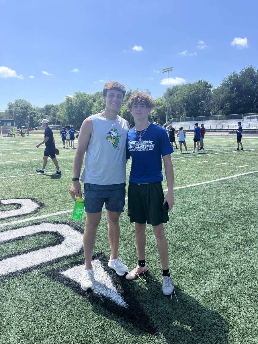 ColeRod2027's tweet image. Grateful for the opportunity to meet great competitors and talk kicking with @DiomedeMarcello while competing @Chris_Sailer Underclassmen Invitational. @CoachDgip @Roc__Nation @ejnadelman @FentressKicking @PrepRedzoneFL @Im_Andree @AustinMcGehee16 @kt_recruiting @JerryRecruiting…