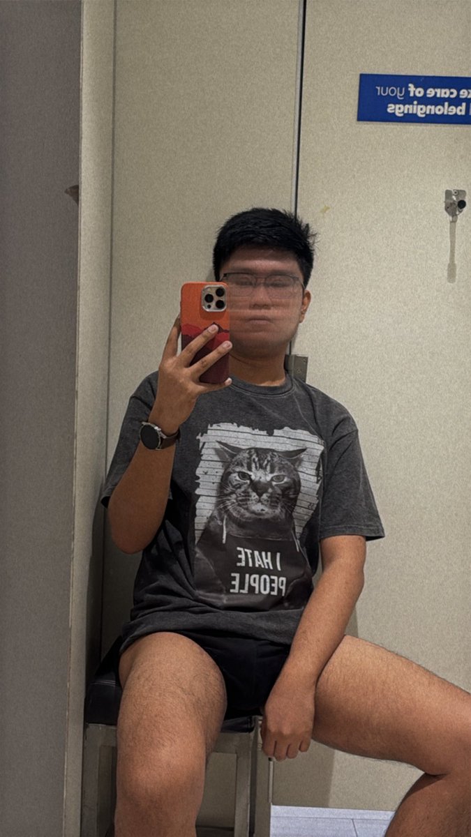 breakevinpoint's tweet photo. Napagod magsukat ng mga pants at shorts 😩 https://t.co/xWIuSFyg2f