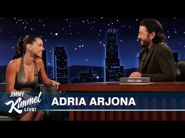GilbertoBrenis's tweet image. #DiegoLuna sobrevivió su primera noche como conductor suplente dd #JimmyKimmel, labor que realizará toda la semana. En su primera emisión tuvo de invitados a #PattonOswalt, #AdriaArjona y #Nezza.