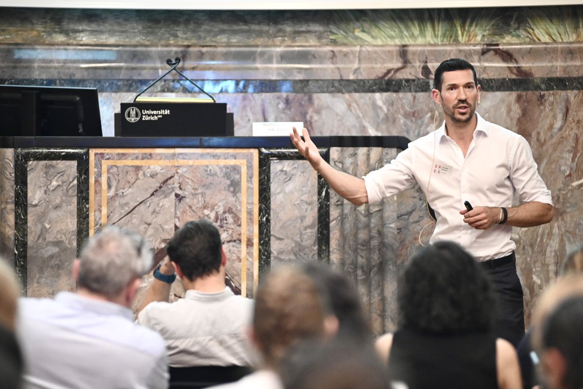 Swiss3RCC's tweet image. This morning’s sessions @UZH_en took us deeper into the #3Rs, with a strong focus on #Reduction and #Refinement.
We heard some fascinating talks on improving animal welfare and enhancing scientific precision.
Here are a few more moments from the morning 📸