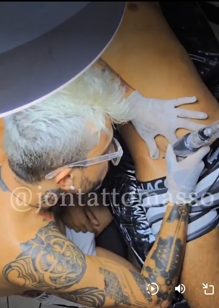tattoobicurioso's tweet photo. 🔥 SORTEIO ESPECIAL 🔥
Vou escolher pelos comentários 2 Machos, pra fazer uma tattoo sem custo.
Regra: Todo mundo de cueca.

👉 Como participar: 
1️⃣ Comente "quero"
2️⃣ Marque um amigo que toparia fazer junto

✔ Quanto mais comentar, mais chances tem. https://t.co/qSUUJW8iGx