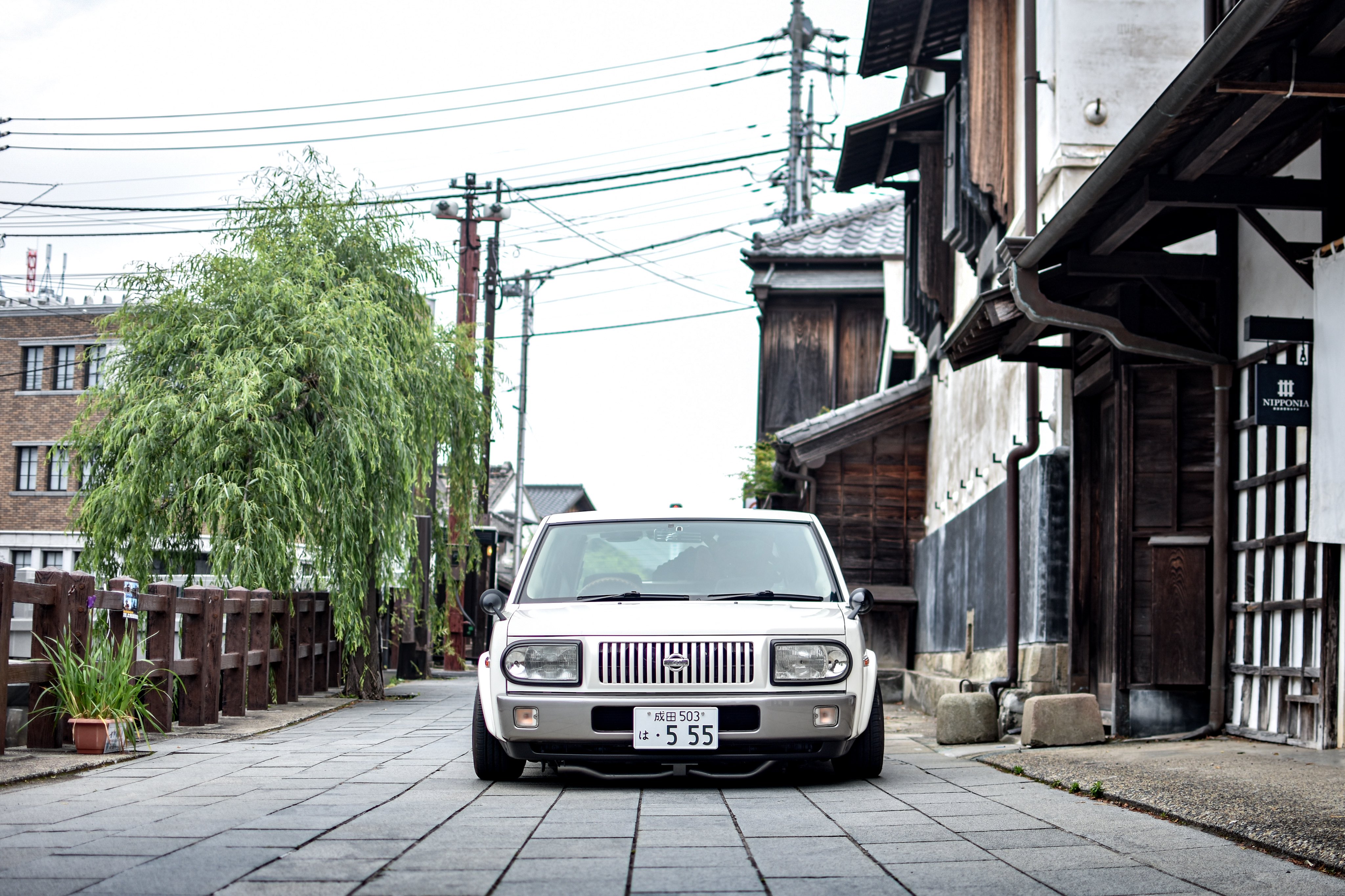 noahちゃん７点 330px-Toyota_NOAH_S-Z_2WD・7-