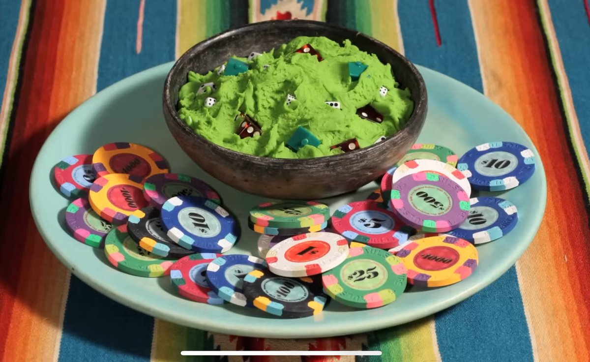 칩에 찍어먹고 싶게 생김