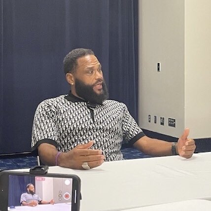Healio (@gohealio) on Twitter photo At the <a href="/AmDiabetesAssn/">American Diabetes Association</a> 85th Annual Scientific Sessions, <a href="/EndocrineToday/">Endocrine Today</a> met with Emmy-nominated actor and <a href="/NAACP/">NAACP</a> Image Award winner <a href="/anthonyanderson/">Anthony Anderson</a>🏆🎬 to ask him how he maintains a diabetes-friendly lifestyle given his hectic schedule.
healio.com/news/endocrino…
#ADA2025 At the <a href="/AmDiabetesAssn/">American Diabetes Association</a> 85th Annual Scientific Sessions, <a href="/EndocrineToday/">Endocrine Today</a> met with Emmy-nominated actor and <a href="/NAACP/">NAACP</a> Image Award winner <a href="/anthonyanderson/">Anthony Anderson</a>🏆🎬 to ask him how he maintains a diabetes-friendly lifestyle given his hectic schedule.
healio.com/news/endocrino…
#ADA2025
