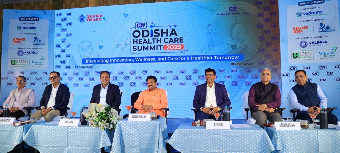 CII Odisha today organized the inaugural edition of 𝗛𝗲𝗮𝗹𝘁𝗵𝗰𝗮𝗿𝗲 𝗦𝘂𝗺𝗺𝗶𝘁 𝟮𝟬𝟮𝟱 — a landmark initiative to position Odisha as a regional hub for healthcare, medtech, insurance, digital health, and wellness.

During the summit, 𝗗𝗿 𝗠𝘂𝗸𝗲𝘀𝗵 𝗠𝗮𝗵𝗮𝗹𝗶𝗻𝗴,