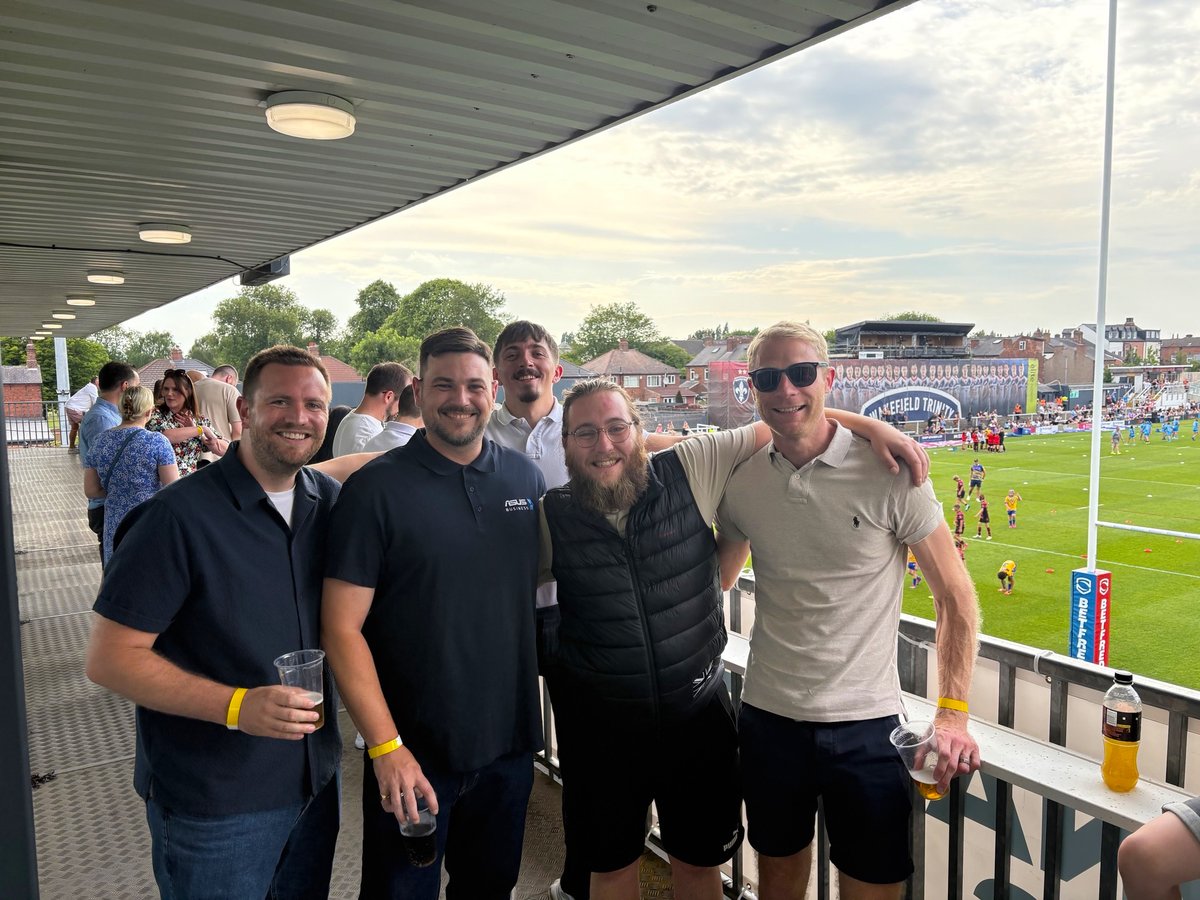 GaltecLtd's tweet photo. Another brilliantly hosted Tech Event with our good partners ASUS!

Thankyou to @WTrinityRL and @WiganWarriorsRL for making the event possible!

Ready to upgrade your workforce! get in touch with our ASUS experts today : https://t.co/nRhLGsWNcG

#Asus #RugbySuperLeague https://t.co/i0pRSfg22w