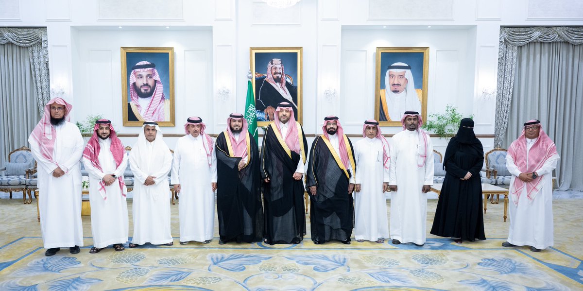 إمارة منطقة الحدود الشمالية (@northbordersa) on Twitter photo سمو #أمير_الحدود_الشمالية يكرّم الطلاب والطالبات الفائزين في المسابقات المحلية والدولية .
spa.gov.sa/N2345762 سمو #أمير_الحدود_الشمالية يكرّم الطلاب والطالبات الفائزين في المسابقات المحلية والدولية .
spa.gov.sa/N2345762