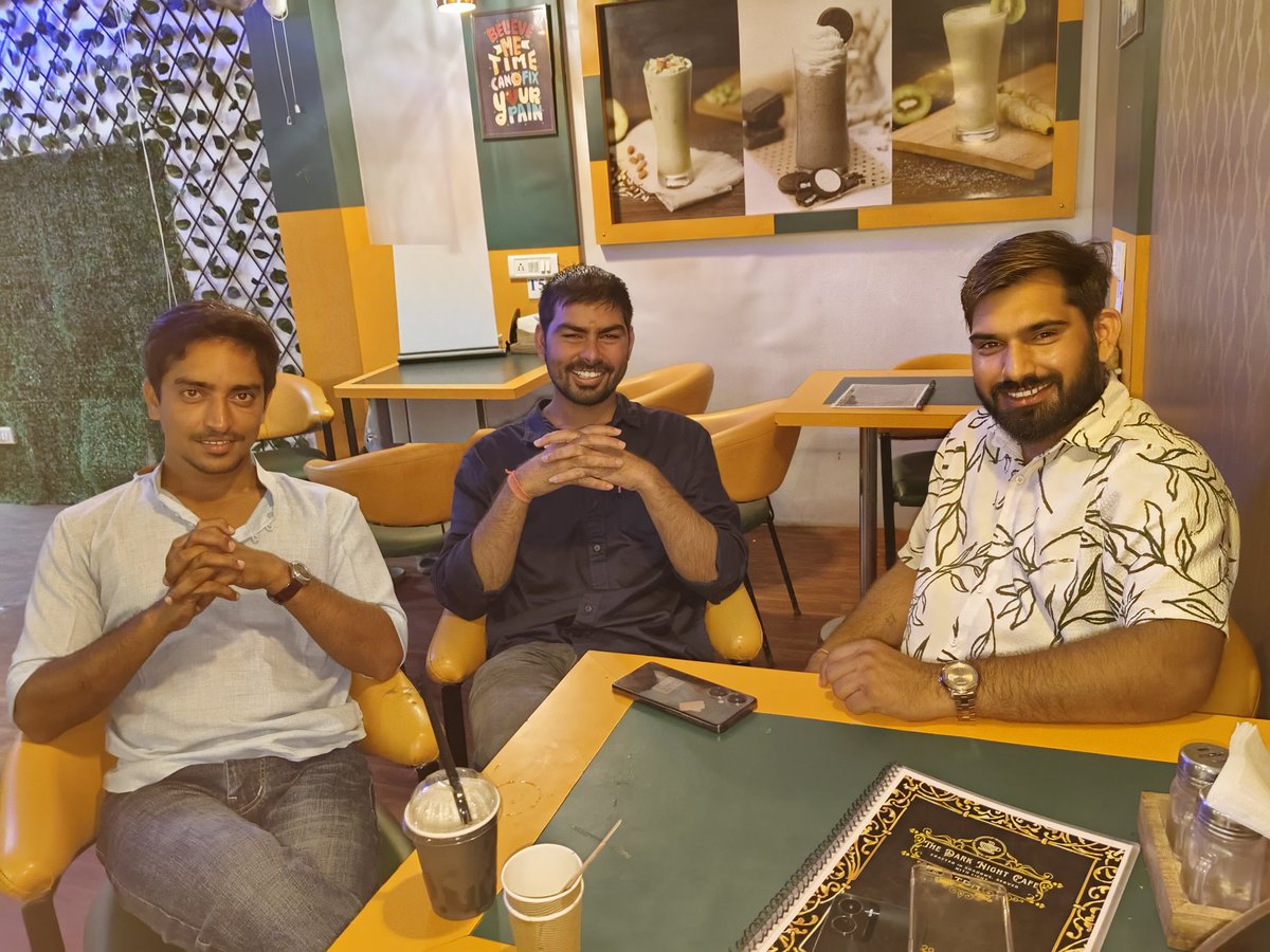 रामावतार यादव 🇮🇳 (@rj52wala) on Twitter photo राजस्थान nsui के छात्रनेता भाई महेंद्र देगडा के साथ सुकून के पल,,,,
<a href="/mahendra_degra/">महेन्द्र देगडा</a>
<a href="/varunchoudhary2/">Varun Choudhary</a>
#friend राजस्थान nsui के छात्रनेता भाई महेंद्र देगडा के साथ सुकून के पल,,,,
<a href="/mahendra_degra/">महेन्द्र देगडा</a>
<a href="/varunchoudhary2/">Varun Choudhary</a>
#friend